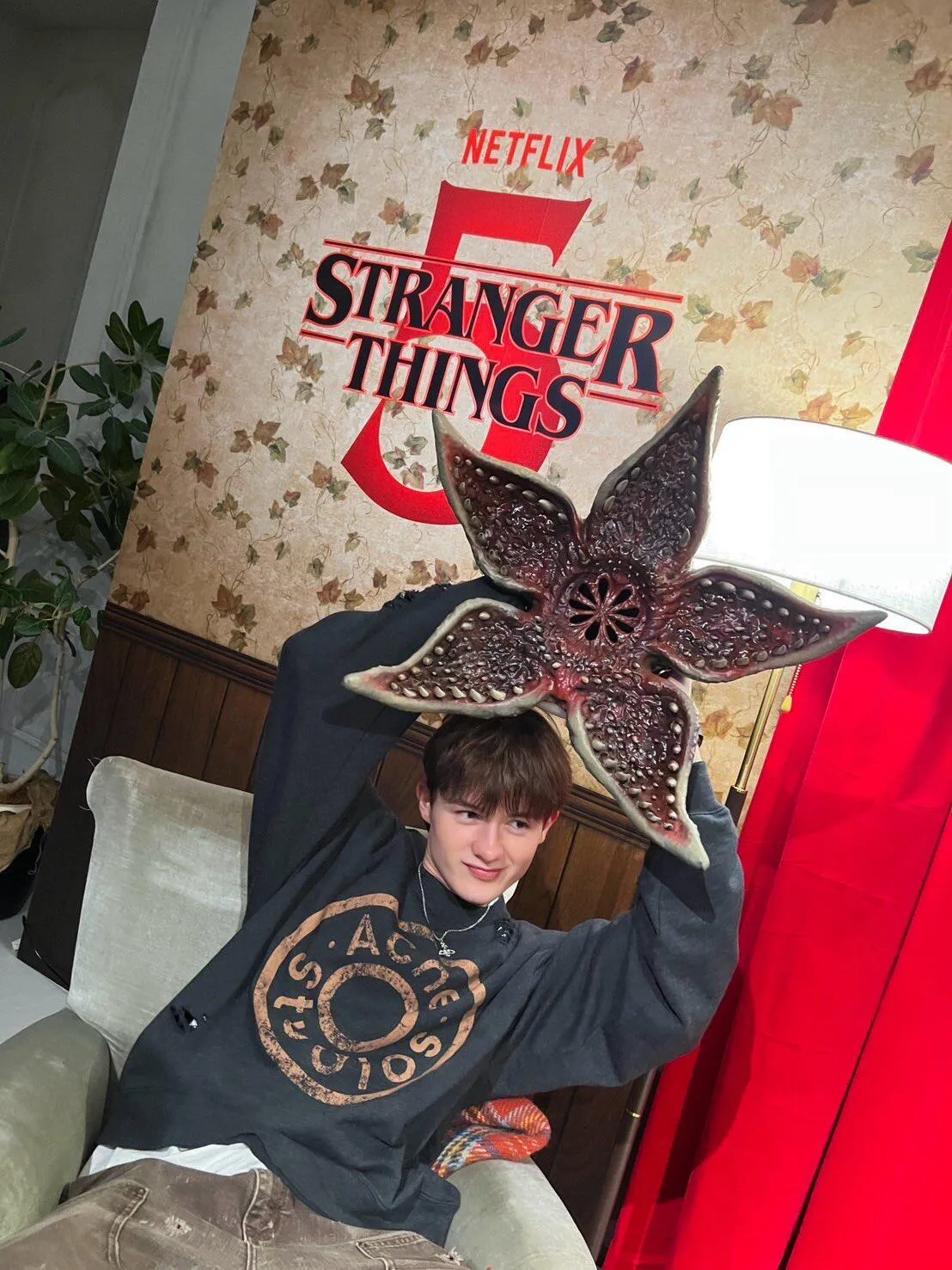 Star Same Style